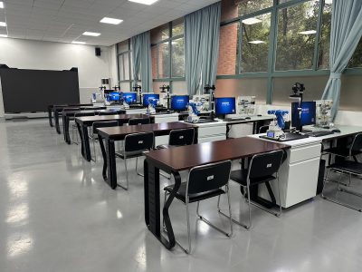 Starter Robotics Lab for Beginners 27 Guangzhou City University of Technology 02