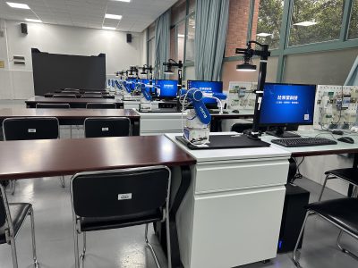 Starter Robotics Lab for Beginners 28 Guangzhou City University of Technology 03